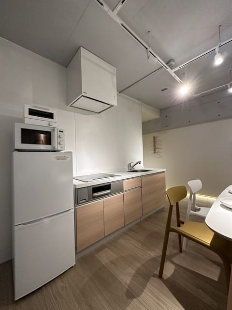 Family Apartment, 1 Bedroom (501) | Private kitchen