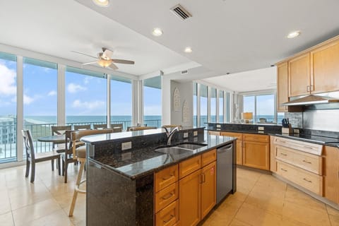 Condo, Multiple Beds (Mediterranean East 1101) | Private kitchen | Oven, toaster, paper towels