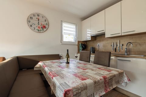 Family House, 2 Bedrooms, Mountainside (Cozy Apartment Bovec) | Private kitchen | Fridge, oven, stovetop, coffee/tea maker