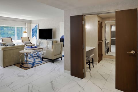 Presidential Suite, 1 King Bed | Egyptian cotton sheets, premium bedding, down comforters, pillowtop beds