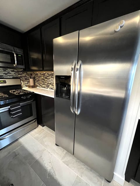 418648032 1054328068968380 1591513758922941442 n