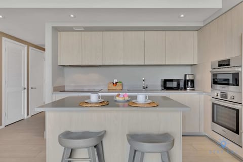 Fully-equipment kitchen