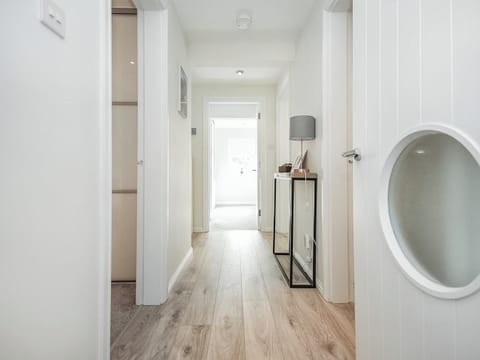 Interior | The White House, Callander