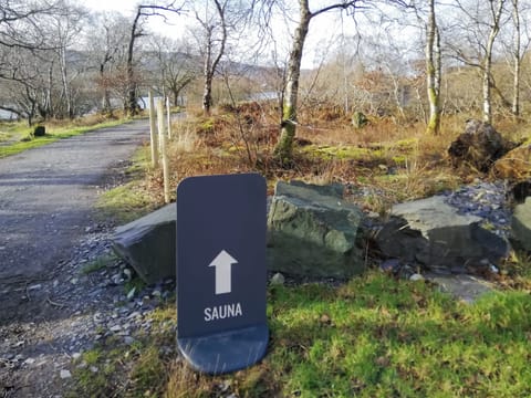 Fancy a Sauna followed by a dip in Padarn Lake | Maes Derlwyn, Llanberis, near Caernarfon