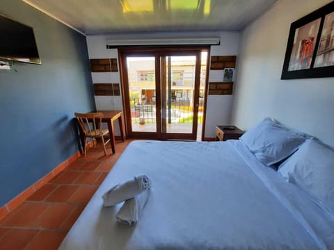 Double Room | Down comforters, laptop workspace, iron/ironing board, free WiFi