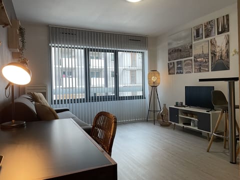 1 bedroom, desk, free WiFi, bed sheets