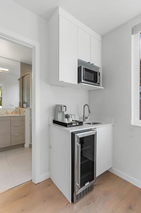 1 bedroom, iron/ironing board, free WiFi