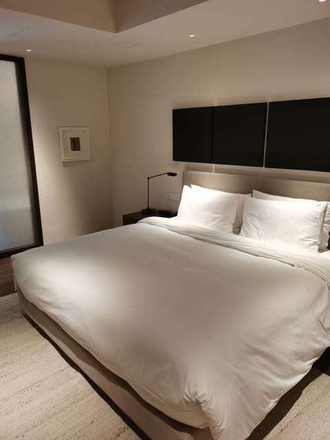 Superior Room | Free minibar, desk, free cribs/infant beds, rollaway beds