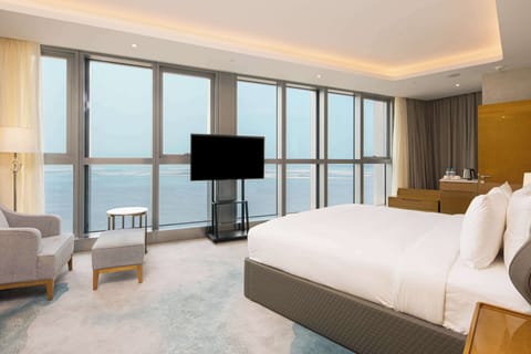 Suite, 1 King Bed, River View | Premium bedding, minibar, in-room safe, desk