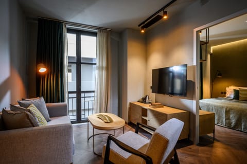 Junior Suite | Living area | Smart TV, Netflix, streaming services