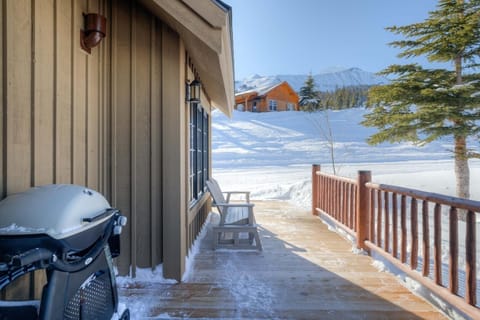 House, 4 Bedrooms | Property grounds