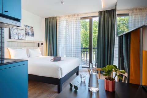 In-room safe, individually furnished, desk, laptop workspace