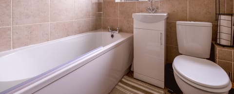 House | Bathroom | Combined shower/tub, deep soaking tub, towels