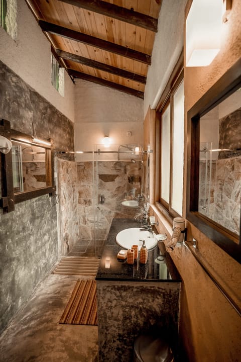 Standard Villa, 1 Bedroom | Bathroom | Shower, rainfall showerhead, free toiletries, hair dryer
