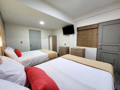 Triple Room | Free WiFi, bed sheets