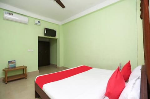 Deluxe Double Room, City View | Free WiFi, bed sheets