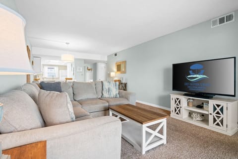 Living Area - Beach Views - Balcony Access - Smart TV