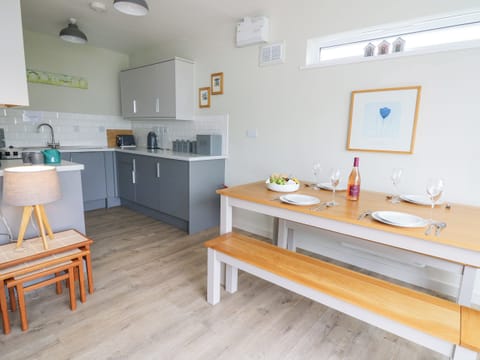 Fridge, dishwasher, electric kettle, toaster