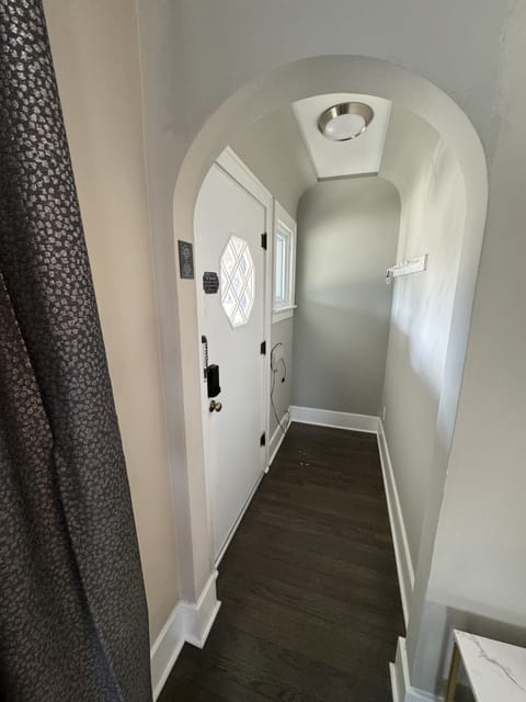 Floor, Indoors, Architecture, Flooring, Building