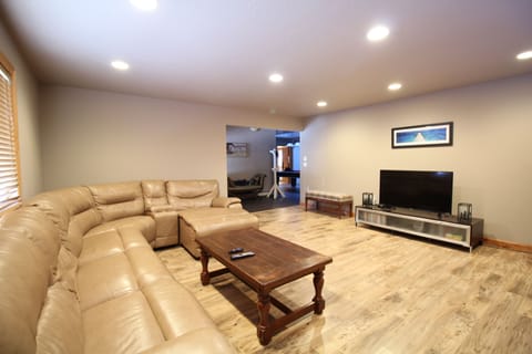 Living Room with 50" LCD TV with chromecast