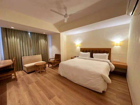 Premium Double Room | Premium bedding, desk, free WiFi, bed sheets