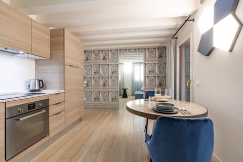 Design Apartment | Private kitchen | Fridge, microwave, stovetop, dishwasher