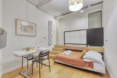 Dining area - Double bed