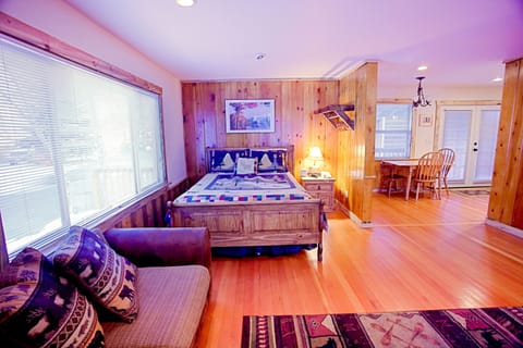 Classic Cabin, 1 Bedroom, Hot Tub | Individually decorated, individually furnished, blackout drapes