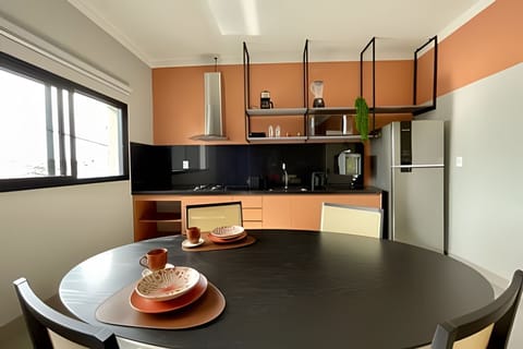 Comfort Apartment | Dining