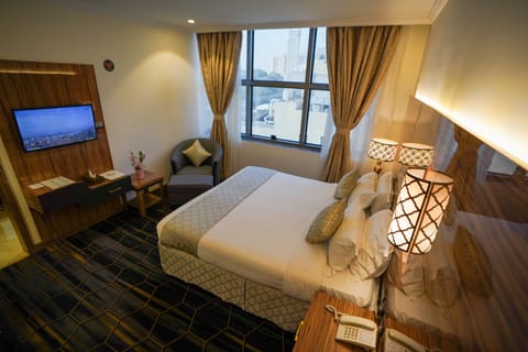 Deluxe Single Room | Egyptian cotton sheets, premium bedding, memory foam beds, in-room safe