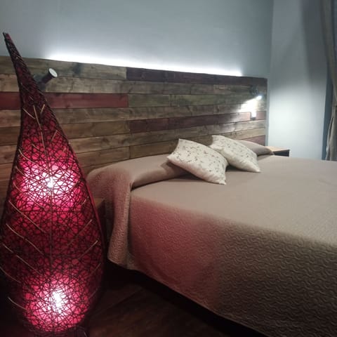 Basic Double or Twin Room | 1 bedroom, Frette Italian sheets, premium bedding, free WiFi