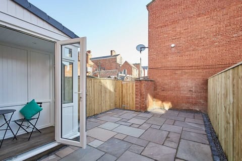 Station View, Saltburn-by-the-Sea - Host & Stay