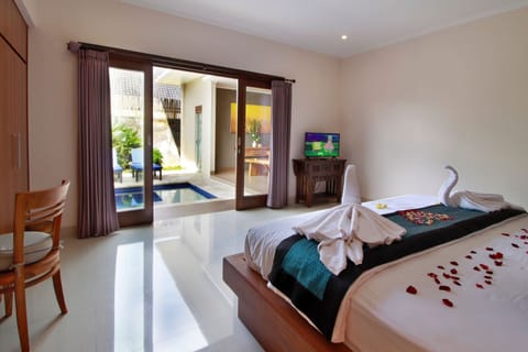 Standard Suite | Free WiFi, bed sheets