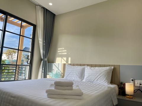 Panoramic Villa, Sea View | Premium bedding, down comforters, memory foam beds, in-room safe