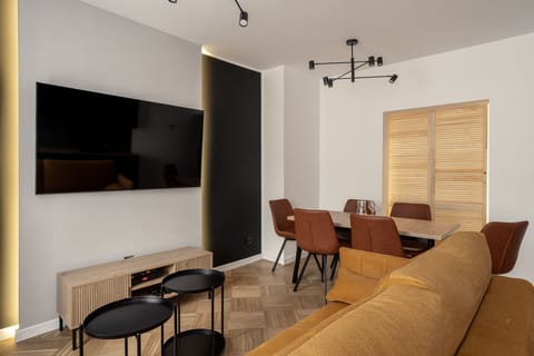 Grand Apartment | Living room