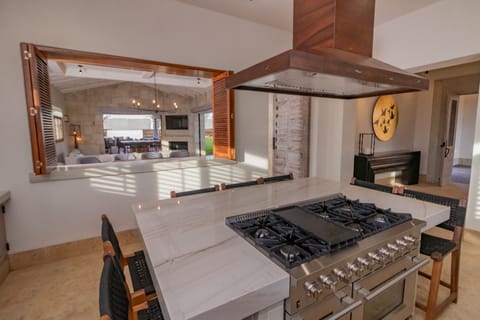 Villa | Private kitchen | Full-size fridge, microwave, oven, stovetop