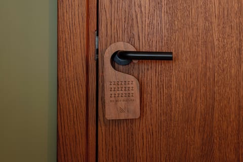 Egyptian cotton sheets, premium bedding, pillowtop beds