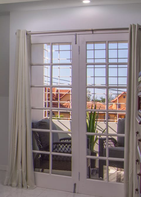 Classic Cottage, 3 Bedrooms, Kitchen, Garden View | Balcony view