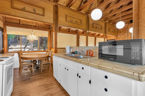 Cabin, Multiple Beds, Patio, Mountain View (Timber Lodge Yosemite) | Private kitchen | Fridge, microwave, oven, stovetop