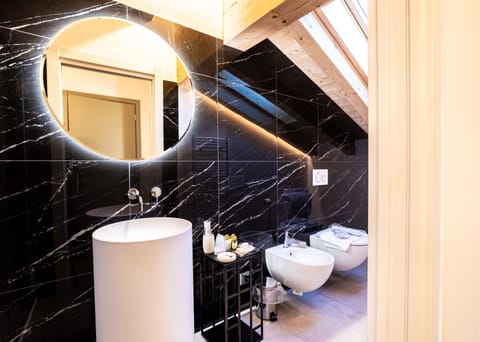 Suite, Sauna, Mountain View | Bathroom | Free toiletries, hair dryer, bathrobes, slippers
