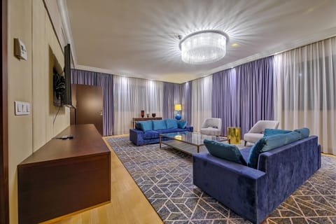 Presidential Suite, 1 King Bed (High Floor) | Minibar, in-room safe, desk, laptop workspace