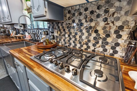 Kitchen's new gas stove