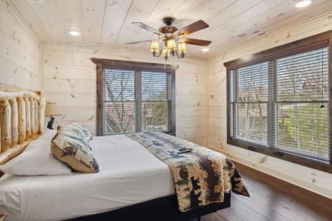 Cabin, 3 Bedrooms | 3 bedrooms, free WiFi