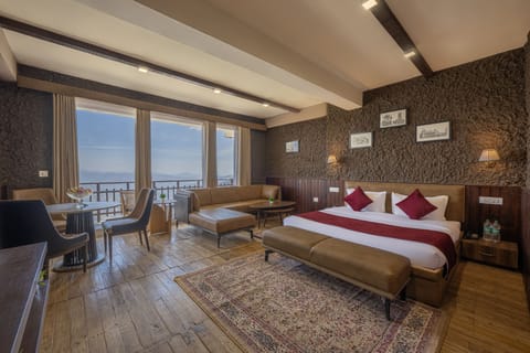 Mountain View Junior Suite with Private Balcony