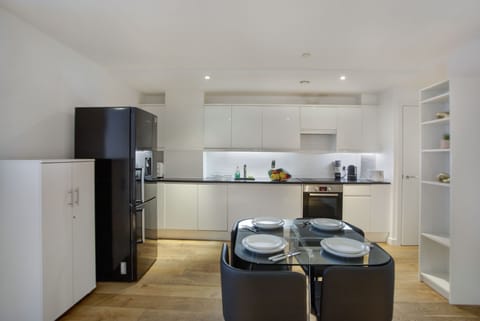 Apartment | Private kitchen | Fridge, microwave, oven, stovetop