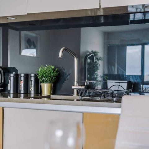 Apartment | 1 bedroom, iron/ironing board