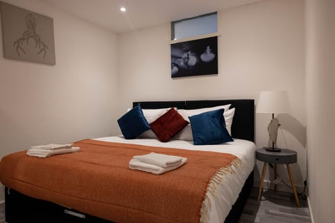 Apartment | 3 bedrooms, iron/ironing board, free WiFi, bed sheets