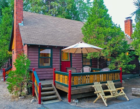 Front Exterior (Duplex)