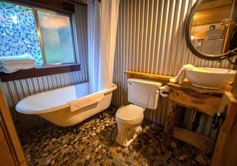 Bathroom with clawfoot tub