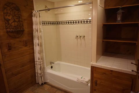 Upstairs Shared Bathroom